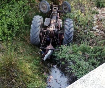 Çanakkale'de dere yatağına devrilen traktörün sürücüsü öldü