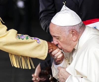 Papa Francis Kanada’da... Yerlilerden özür diledi