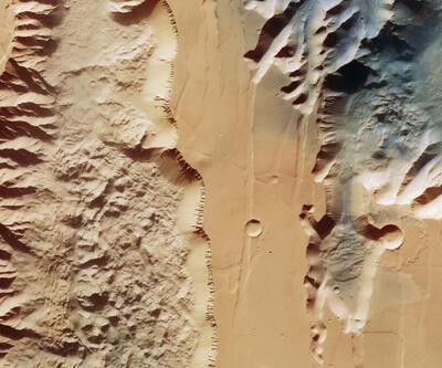 Güneş Sistemi'ndeki en büyük kanyon görüntülendi