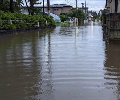 Japonya'da alarm verildi: Sel ve heyelan uyarısı