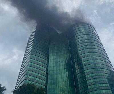 Tayland Enerji Bakanlığı binasında yangın korkuttu