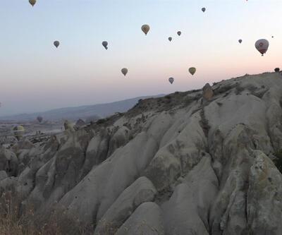 Kapadokya semalarında balon şöleni