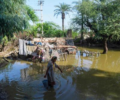 Pakistan'da muson felaketi: Ölü sayısı bini aştı, milyonlarca kişi evlerini terk etti