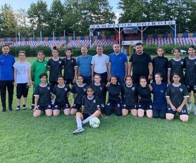 Silvanspor Kadın Futbol Takımı Eğirdir'de