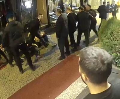 Ortaköy'deki eğlence mekanı önünde 'takım elbiseliler' dehşeti! 1'i kadın 3 kişiye dayak attılar