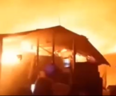Sri Lanka'nın başkenti Kolombo'da çıkan yangında 80 ev kül oldu