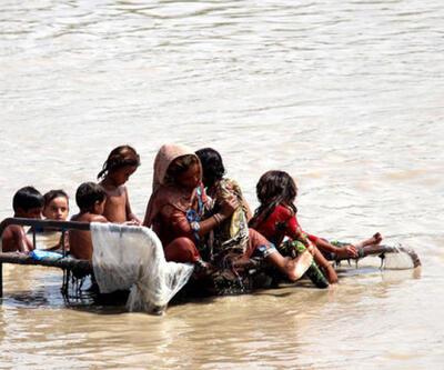 Pakistan'da sel felaketi! Can kaybı bin 700'e çıktı