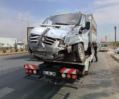 Nusaybin’de kamyonet TIR’a arkadan çarptı: 1 yaralı