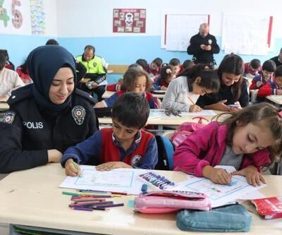 Polisten ilkokul öğrencilerine sürpriz ziyaret