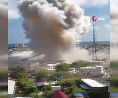 Somali'de bombalı saldırı: 100 ölü