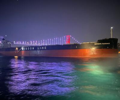 İstanbul Boğazı'ndan gemi arızası