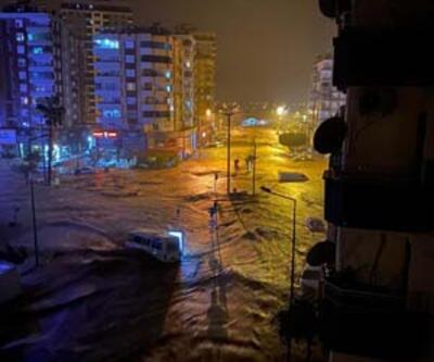 SON DAKİKA: Antalya’nın iki ilçesinde sel felaketi!