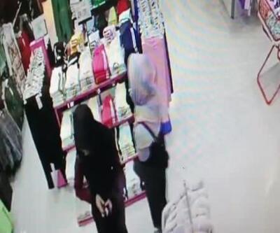 Giyim mağazasındaki hırsızlık güvenlik kamerasına yansıdı