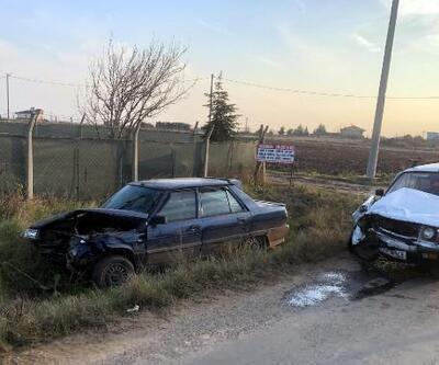 Tekirdağ'da iki otomobilin çarpıştığı kazada 3 kişi yaralandı