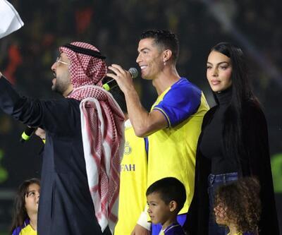 Cristiano Ronaldo'ya Suudi Arabistan'da coşkulu karşılama