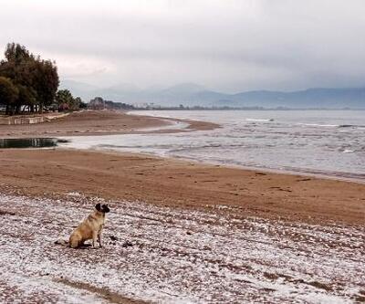 Antalya Finike'ye sulu kar ve dolu yağdı