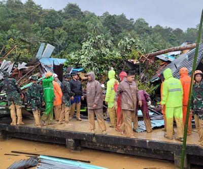Endonezya'daki toprak kaymasında can kaybı 21'e yükseldi