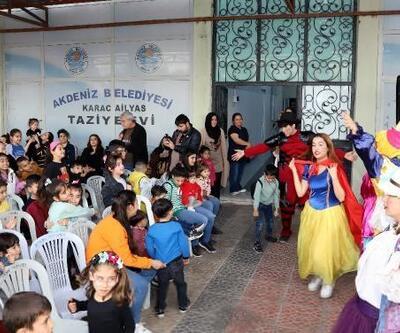 Akdeniz Belediyesi'nden depremzede çocuklara çocuklara eğlence