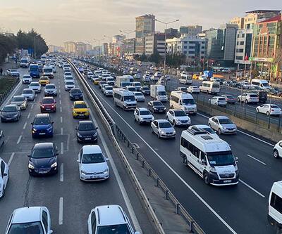 İstanbul'da haftanın ilk iş gününde trafik yoğunluğu 
