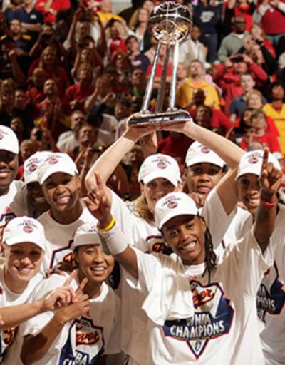WNBA'in kraliçesi Indiana Fever