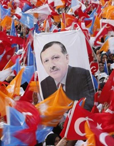 Elif Şafak: "Türk siyaseti hiç bu kadar bölücü olmamıştı"