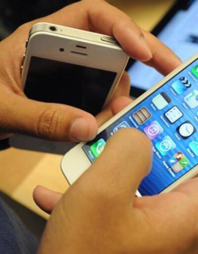 Apple 800 milyondan fazla mobil cihaz sattı