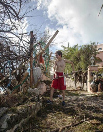 Bermuda Adası'nı Gonzalo fırtınası vurdu