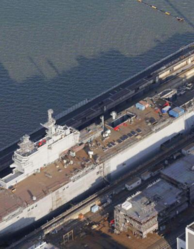 Fransa, Rusya'nın savaş gemisini teslim etmiyor