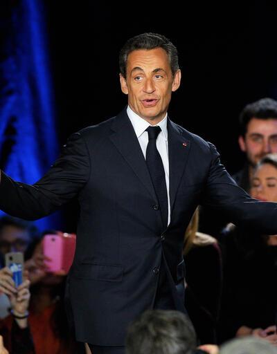 Fransa merkez sağında yarışı Sarkozy kazandı
