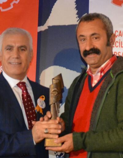 Komünist Belediye Başkanı Maçoğlu hayatının ilk ödülünü aldı