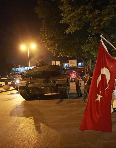 Ünlü futbolcu menajeri darbe girişimine Ankara'da yakalandı