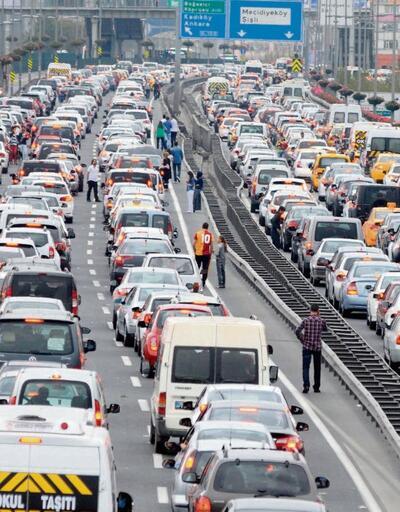 TÜİK açıkladı! Türkiye'de trafiğe kayıtlı araç sayısı 22 milyonu aştı