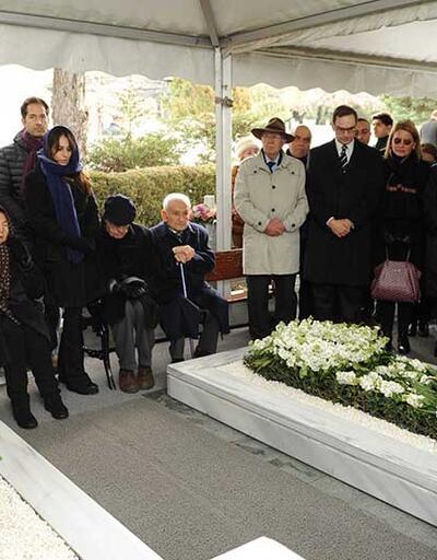 Mustafa Koç'a ölüm yıldönümünde mezarı başında tören