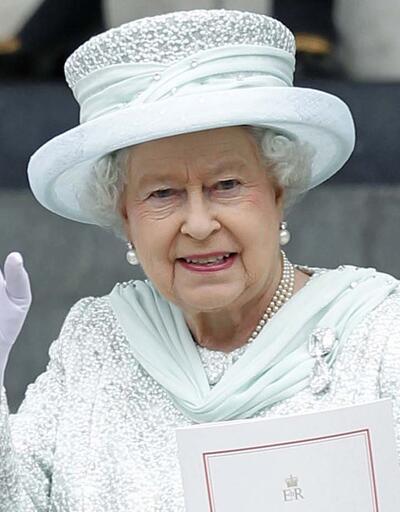 Kraliçe Elizabeht tahttaki 65. yılını kutladı