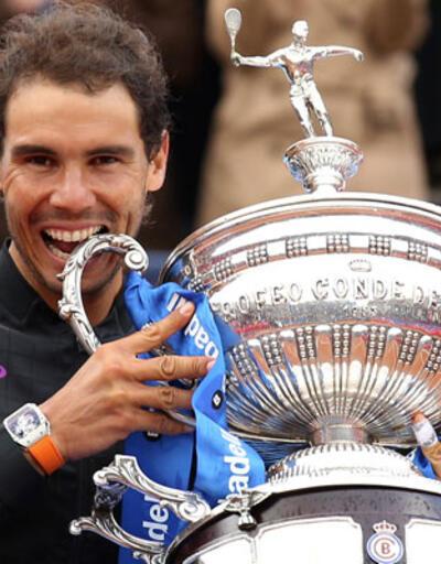 Rafael Nadal 10. kez şampiyon 
