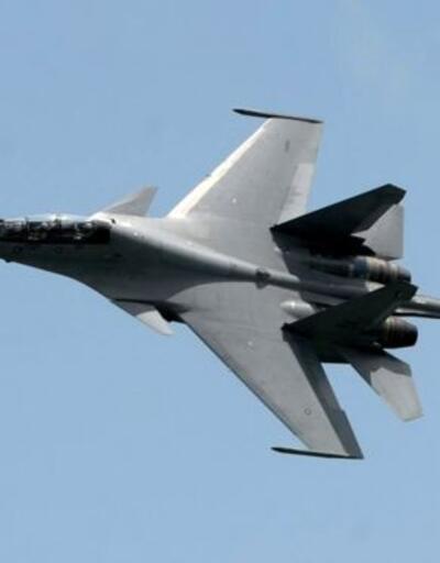 Çin jetleri ABD askeri uçağının 'yolunu kesti'