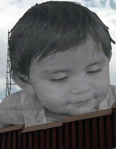 ABD - Meksika sınırında dev çocuk portresi