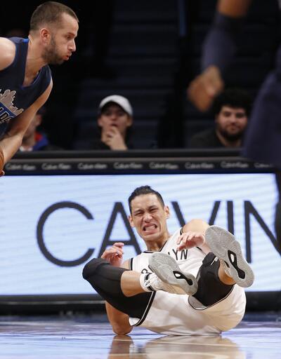 NBA'de bir şok sakatlık daha: Jeremy Lin sezonu kapattı!