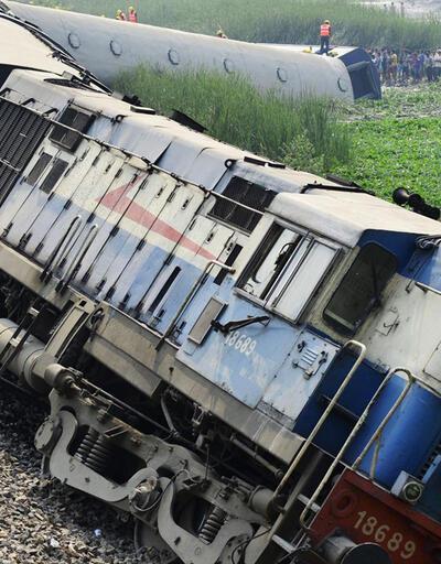 Hindistan'da tren faciası: 3 ölü, 13 yaralı