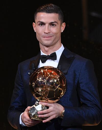 Ronaldo ile Messi'yi müzeye göndermesi muhtemel 10 futbolcu 