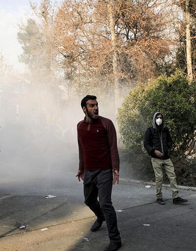 İran'daki protestolarda rejim yanlıları da sokakta
