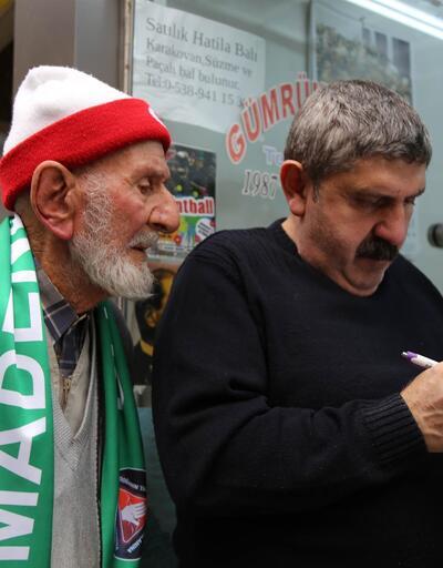 100 yaşındaki 'Cerattepe Gazisi' madene karşı imza topluyor