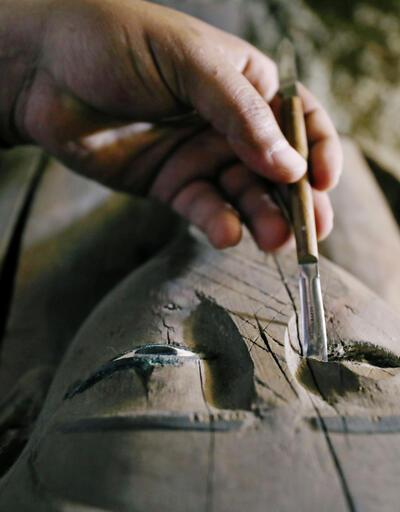 Mısır'daki 2 bin yıllık mezarlıktan 'öbür dünyadan' mesaj taşıyan kolye çıktı
