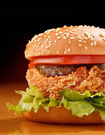Dünyaca ünlü fast food zincirinde hamburger skandalı