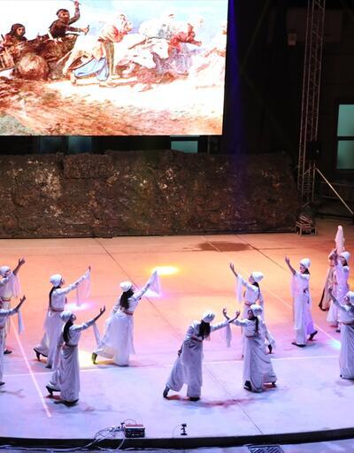 Liseli 120 öğrenciden 'Dumlupınar Müzikali"