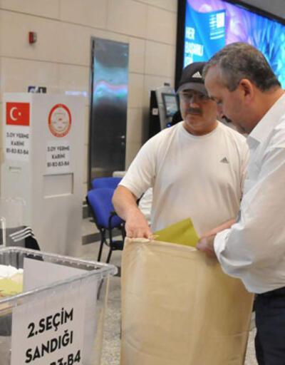 Atatürk Havalimanı'nda seçim sonuçları