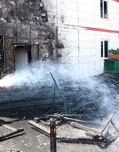 Fatih'te okul bahçesinde yangın paniği