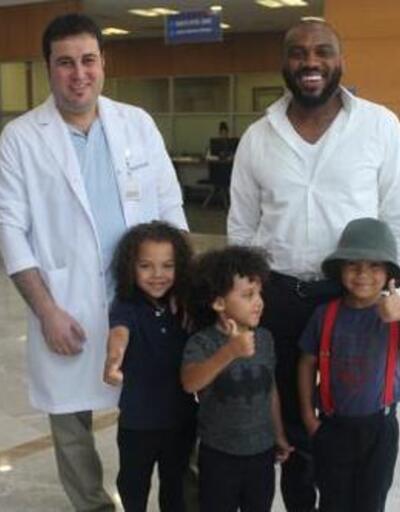 Amerikalı babanın çocuklarına Türk doktor sahip çıktı