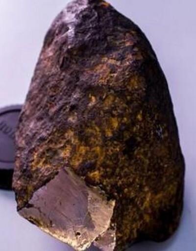 Rusya'daki gök taşında bilinmeyen bir mineral bulundu