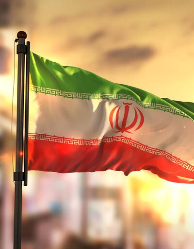 İran meclisinde toplu istifa